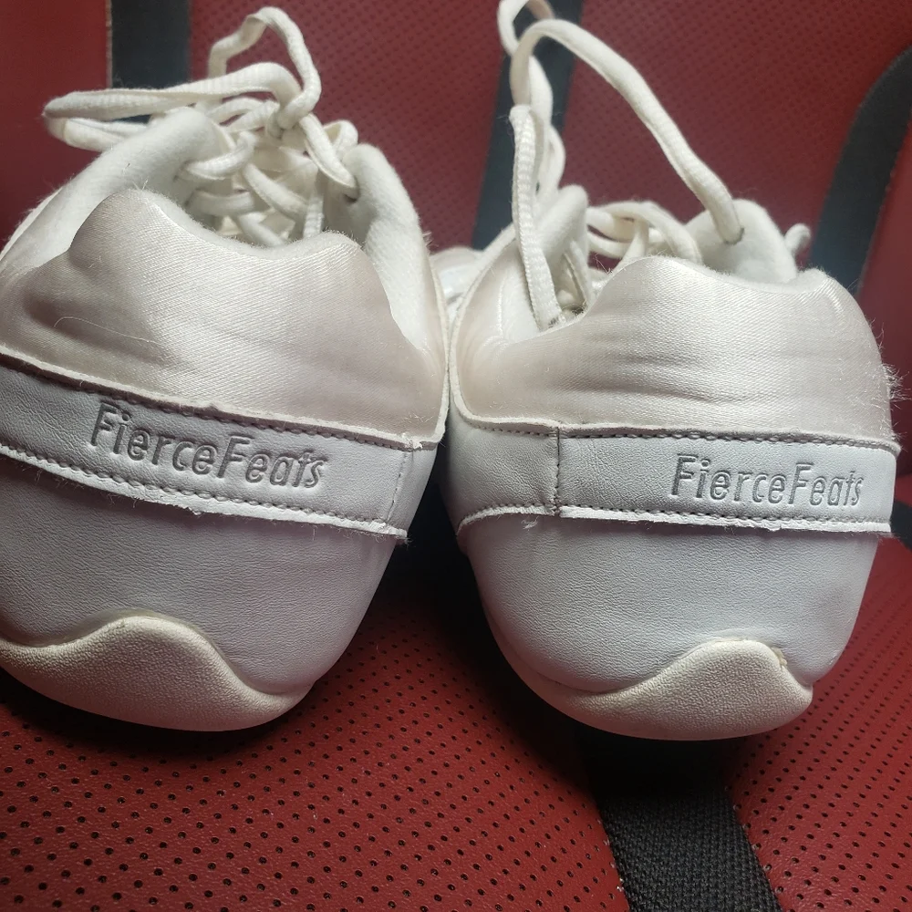 Fierce Feats Ladies Size 8 White Cheer Cheerleading Sideline Shoes - Picture 6 of 8